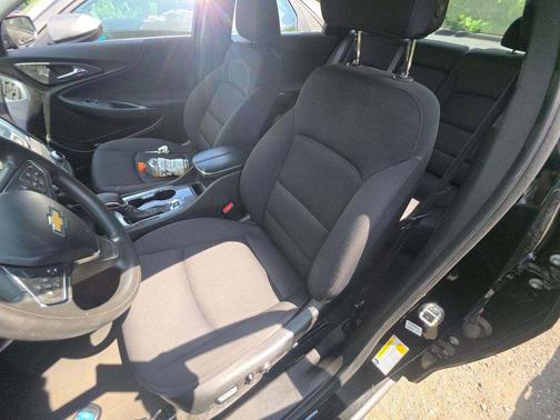 Gray 2023 Chevrolet Malibu FWD 1LT