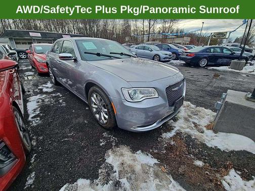 2018 Chrysler 300 Limited