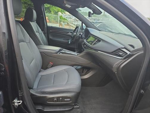 2023 Buick Enclave Essence AWD