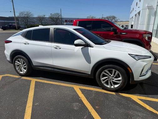 White 2024 Buick Envista Preferred FWD