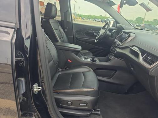 2023 GMC Terrain AWD AT4