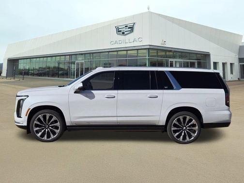 2026 Cadillac Escalade ESV Luxury