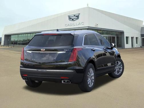 2026 Cadillac XT5 Luxury