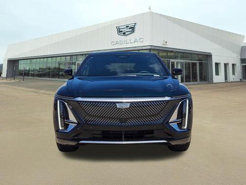 Emerald Lake Metallic 2026 Cadillac LYRIQ Luxury