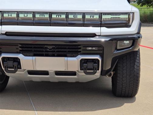 Interstellar White 2025 GMC HUMMER EV SUV 3X