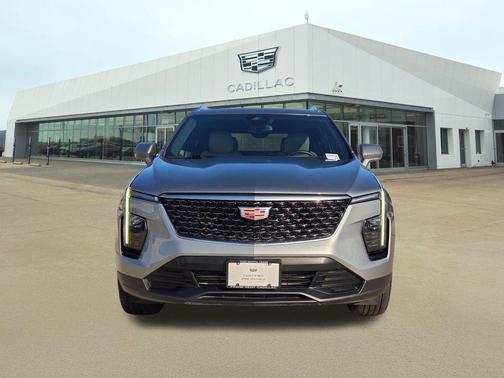 2024 Cadillac XT4 Luxury