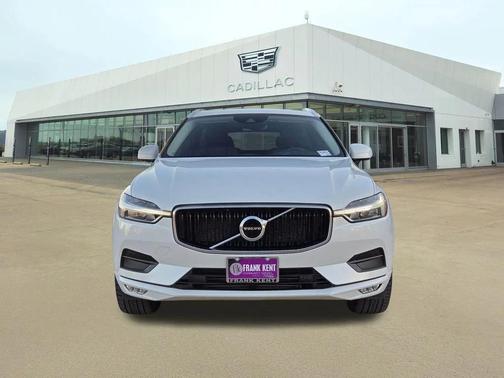 2021 Volvo XC60 T5 Momentum