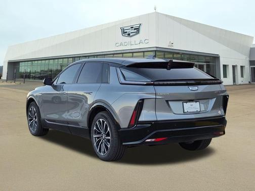 Argent Silver Metallic 2026 Cadillac LYRIQ Sport