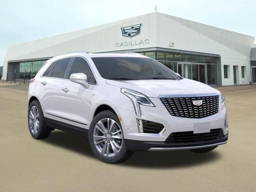 Crystal White Tricoat 2026 Cadillac XT5 Premium Luxury