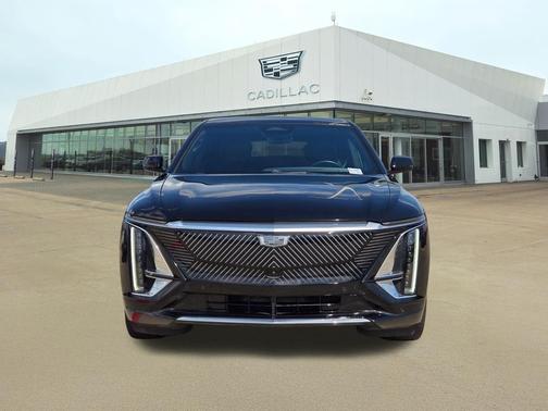 Stellar Black Metallic 2024 Cadillac LYRIQ Luxury