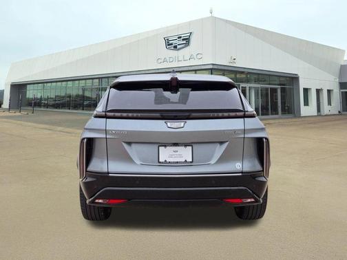 Argent Silver Metallic 2024 Cadillac LYRIQ Luxury