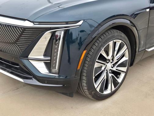 2025 Cadillac LYRIQ Luxury