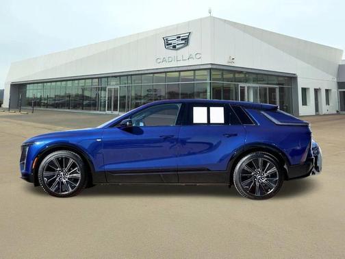 2025 Cadillac LYRIQ Sport