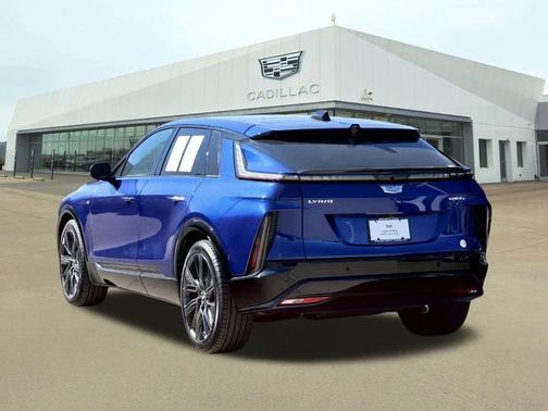 2025 Cadillac LYRIQ Sport