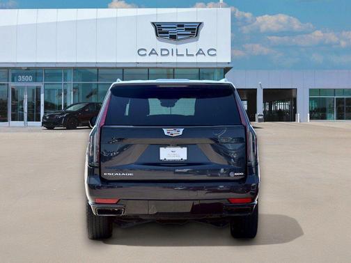 2022 Cadillac Escalade ESV Sport