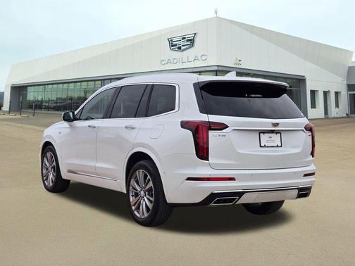 2023 Cadillac XT6 Premium Luxury FWD