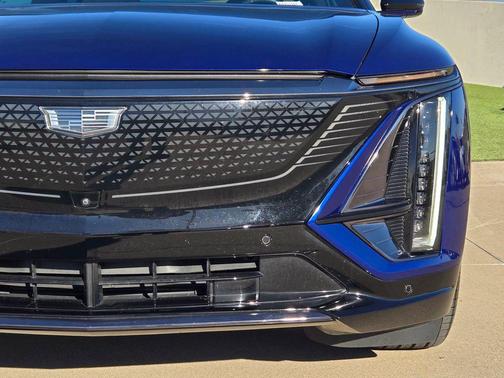 2024 Cadillac LYRIQ Sport