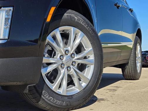 2026 Cadillac XT5 Luxury