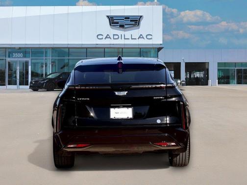 2025 Cadillac LYRIQ Sport