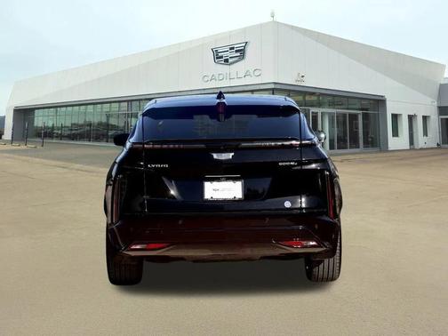 2025 Cadillac LYRIQ Sport