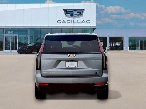 2023 Cadillac Escalade ESV Sport Platinum