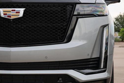 2023 Cadillac Escalade ESV Sport Platinum