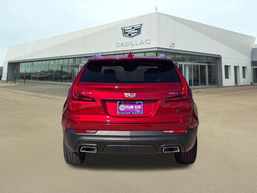 2023 Cadillac XT4 Luxury