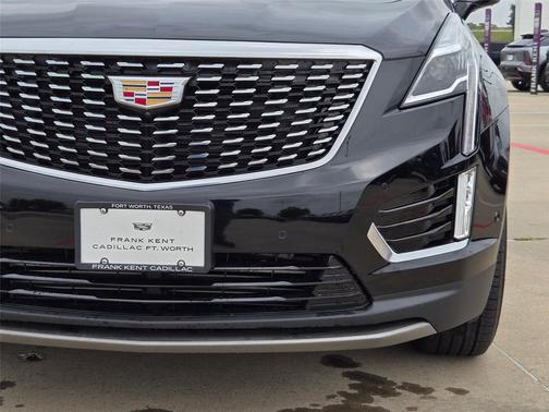 Stellar Black Metallic 2026 Cadillac XT5 Premium Luxury