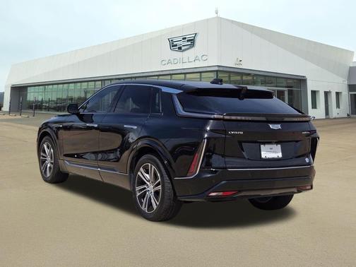 Stellar Black Metallic 2026 Cadillac LYRIQ Luxury