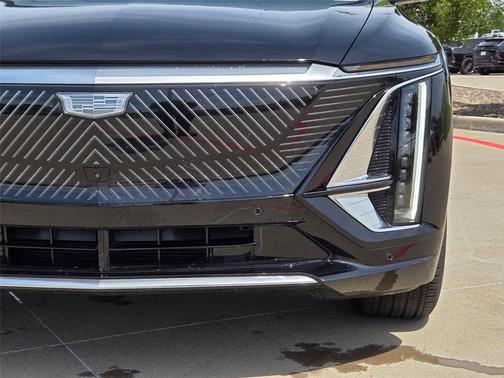 Stellar Black Metallic 2026 Cadillac LYRIQ Luxury