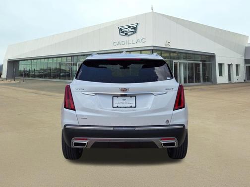 Crystal White Tricoat 2026 Cadillac XT5 Premium Luxury