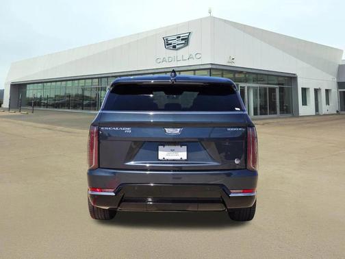 2025 Cadillac Escalade IQ Luxury 2