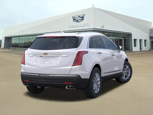 2026 Cadillac XT5 Luxury