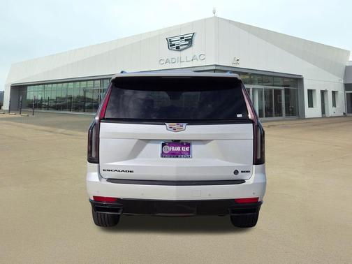 Crystal White Tricoat 2022 Cadillac Escalade Sport