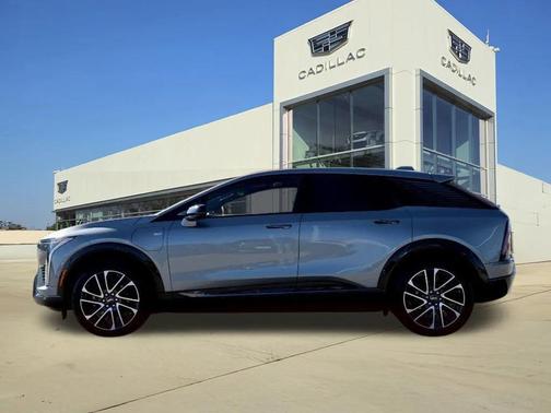 2025 Cadillac OPTIQ Sport 2 AWD