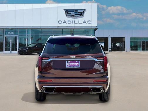 2023 Cadillac XT6 Luxury FWD