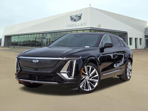Stellar Black Metallic 2025 Cadillac LYRIQ Luxury