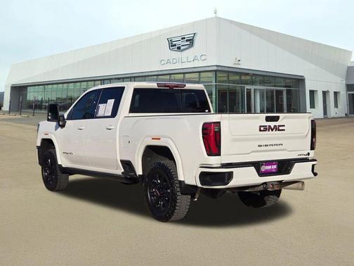 2024 GMC Sierra 2500 AT4