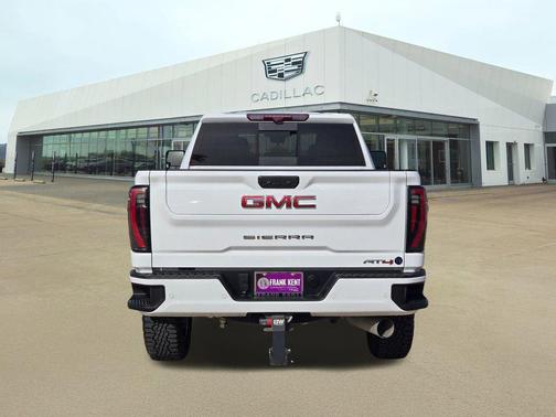 2024 GMC Sierra 2500 AT4