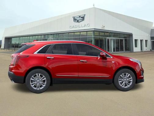 2026 Cadillac XT5 Luxury