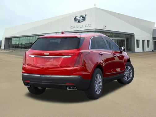 2026 Cadillac XT5 Luxury
