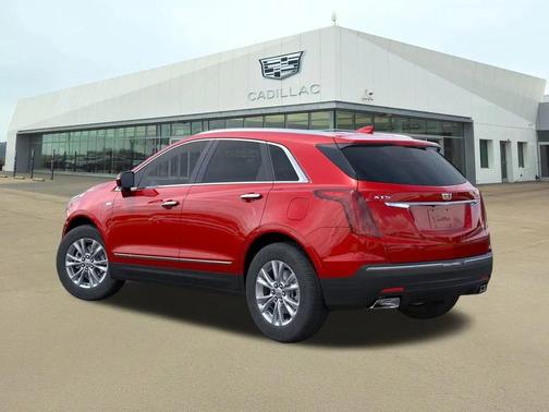2026 Cadillac XT5 Luxury
