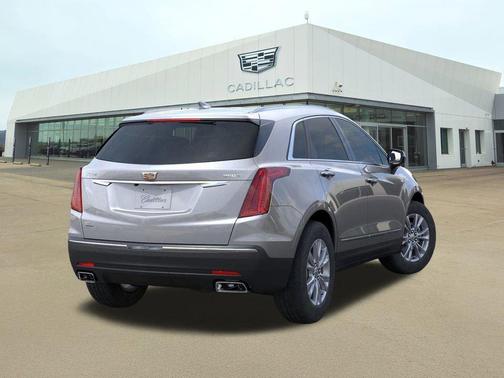 2026 Cadillac XT5 Luxury