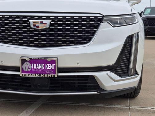 Crystal White Tricoat 2020 Cadillac XT6 Premium Luxury FWD