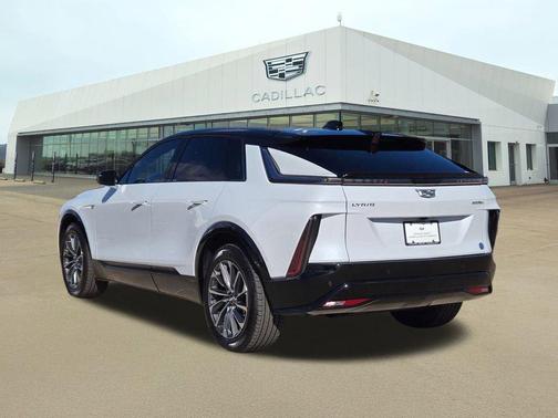 2026 Cadillac LYRIQ Sport