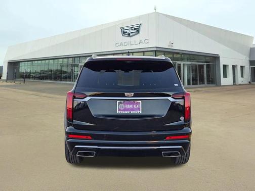 2022 Cadillac XT6 Premium Luxury FWD