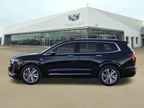 2022 Cadillac XT6 Premium Luxury FWD