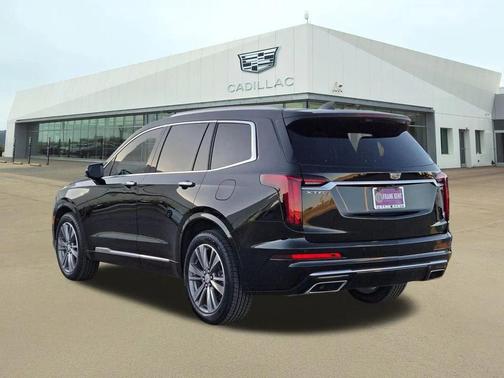 2022 Cadillac XT6 Premium Luxury FWD