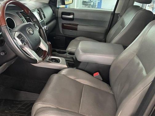 2014 Toyota Sequoia Platinum
