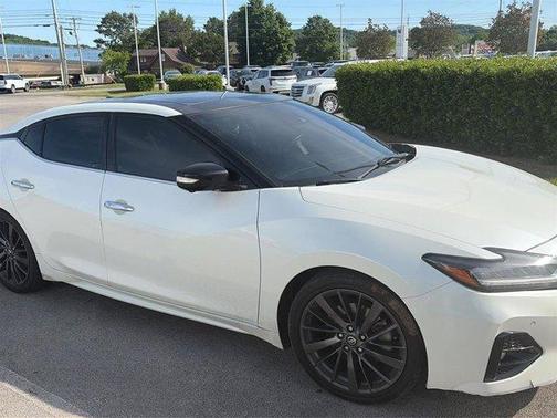 White 2020 Nissan Maxima 3.5 Platinum